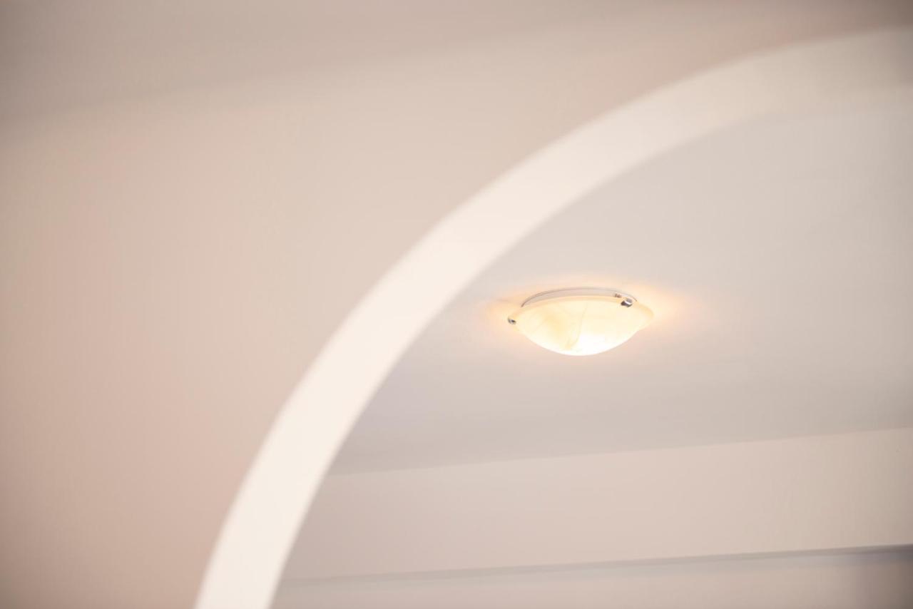 Central Apartment Temesvár Kültér fotó