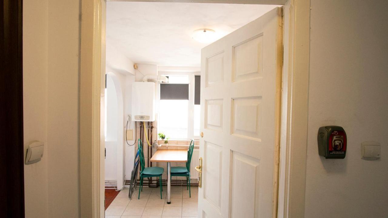 Central Apartment Temesvár Kültér fotó